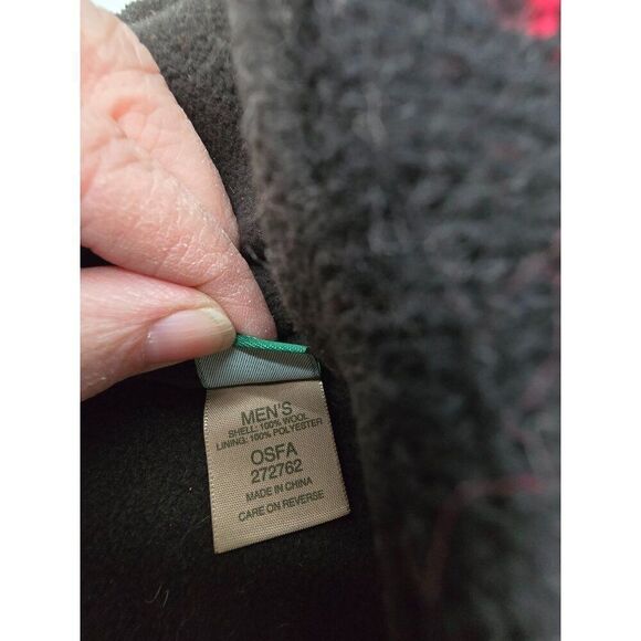 L.L. Bean Mens Black & Red Snowflake Wool Tassel Knit Winter Hat - Picture 4 of 6